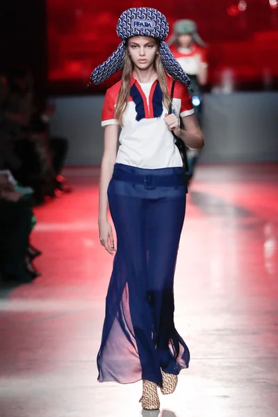 Look 45